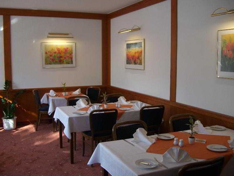 Hotel-Restaurant Zum Roeddenberg Osterode am Harz Exterior photo